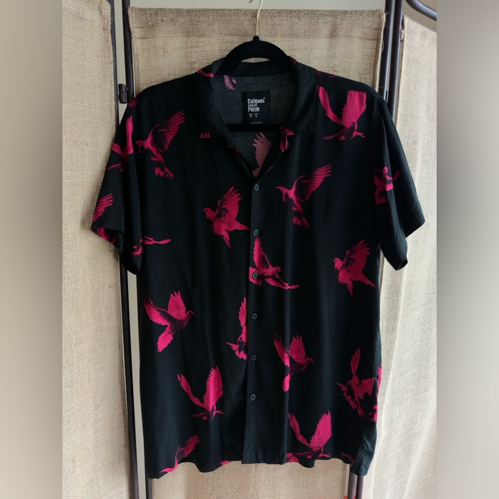 Cuidado Con El Perro - Black - Neon Pink Doves - Silky and Flowing - L